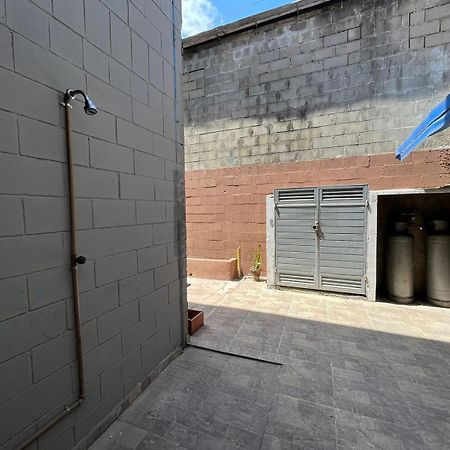 Kitnets No Campeche A 500 Metros Do Mar Apartman Florianópolis Kültér fotó